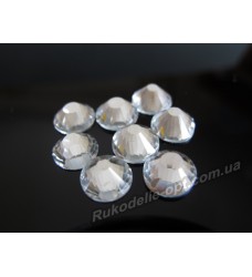 Стразы стеклянные SS 30 цвет crystal